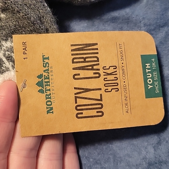 Northeast Cozy Cabin Socks - Gray and White - Picture 3 of 4